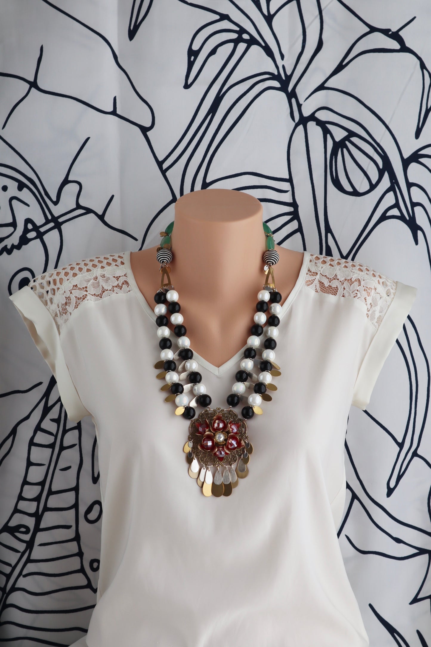The Claudette Necklace