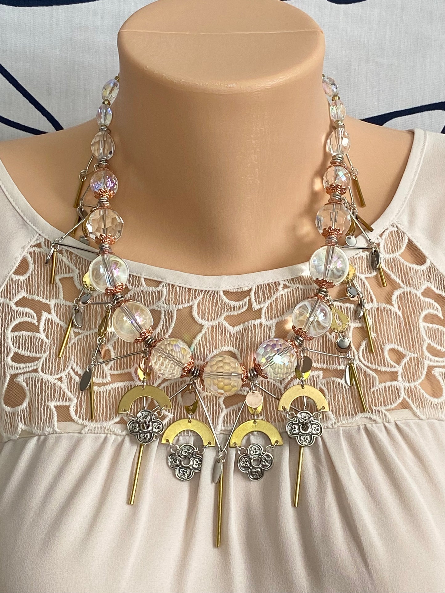 The Hana Necklace