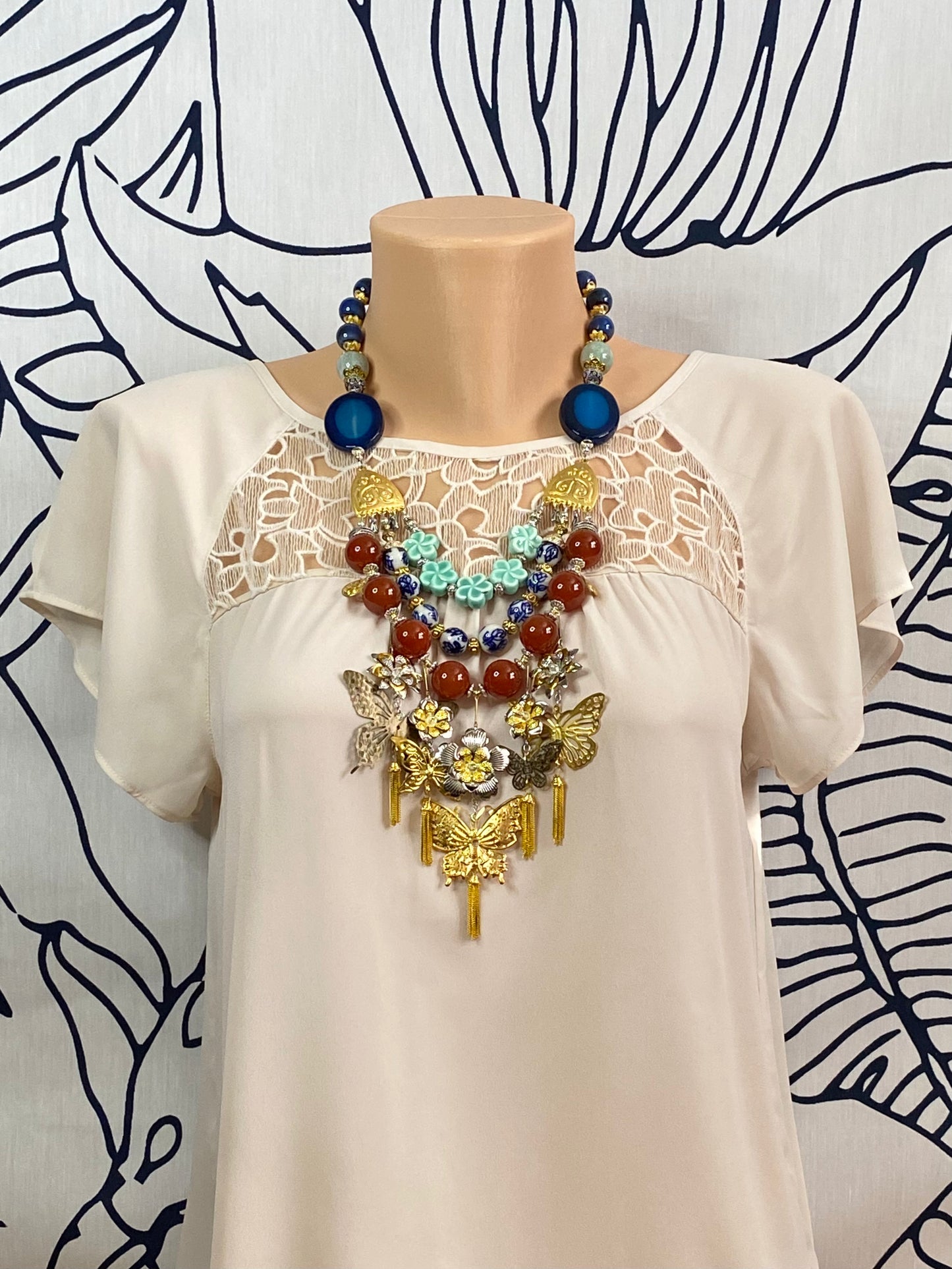 The Hallie Necklace