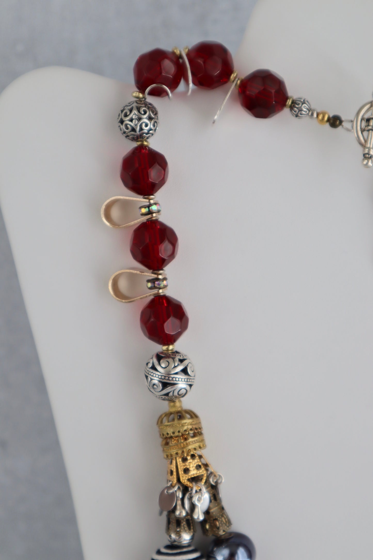 The Ariadne Necklace