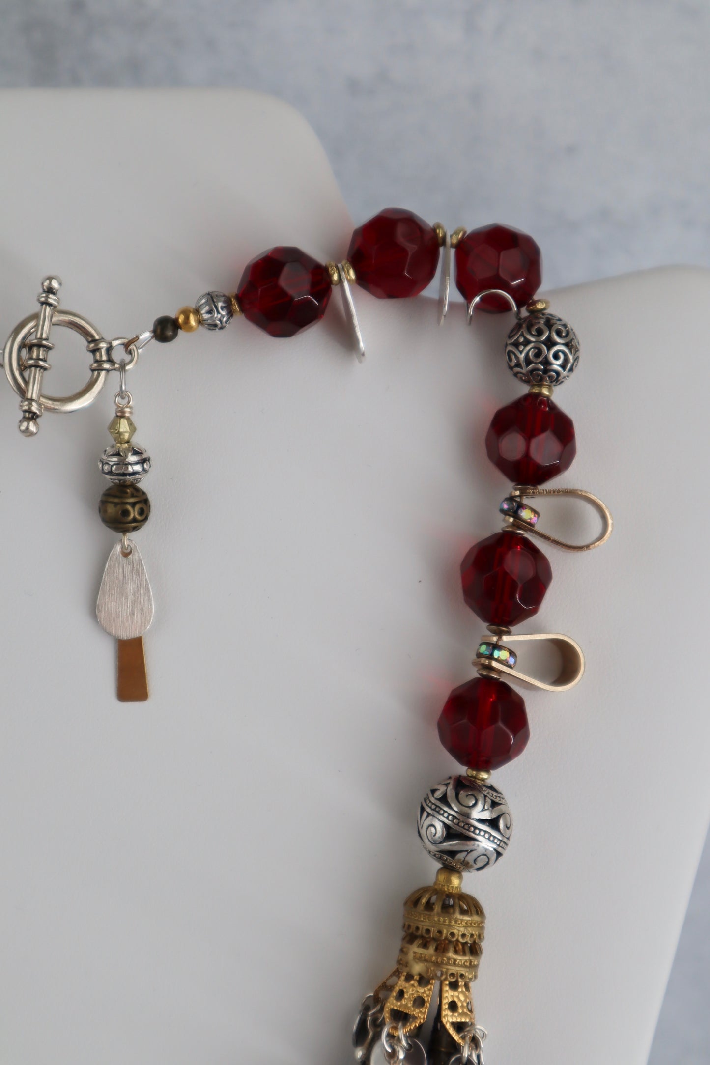 The Ariadne Necklace