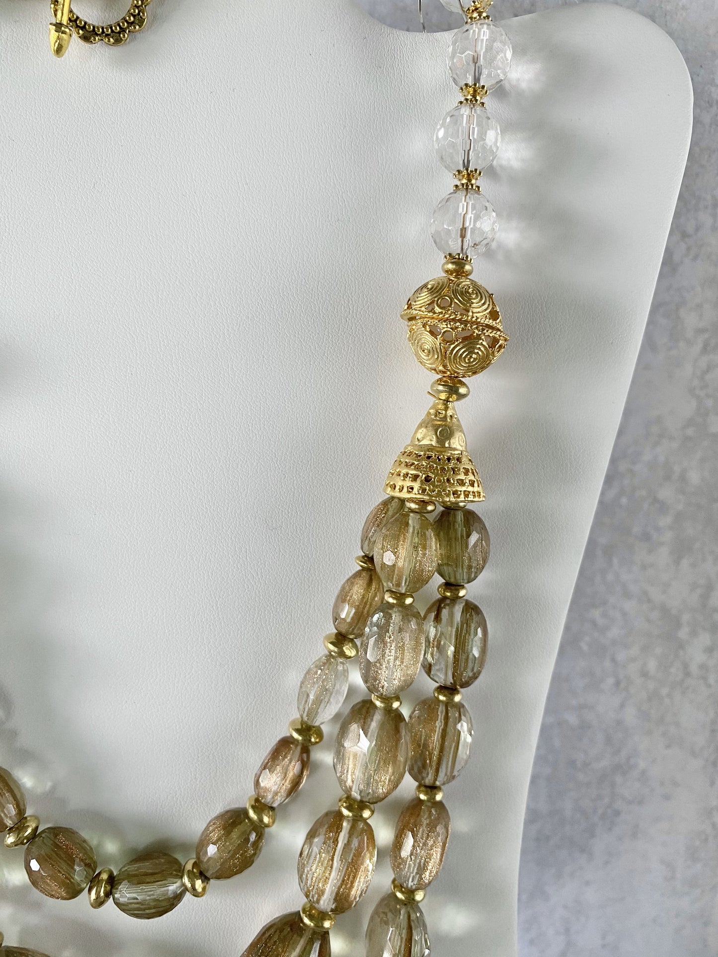 The Aurelia Necklace