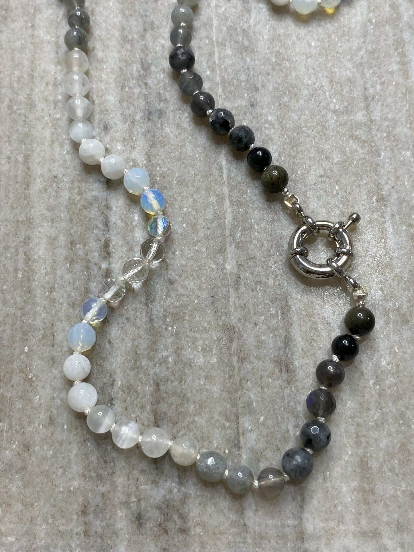6mm Classic Black and White Ombre Necklace 1.0